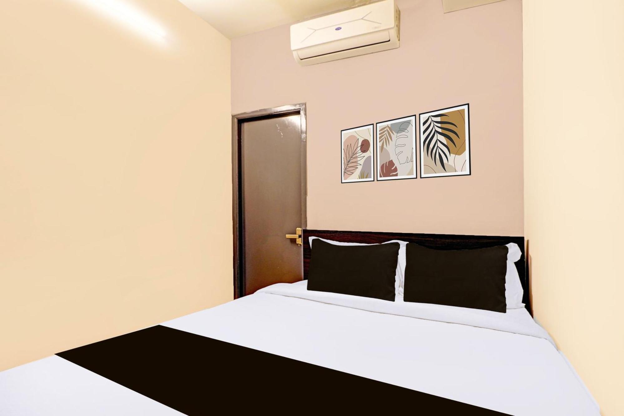 Super Hotel O Inn11 Near Central Station Chennai Esterno foto