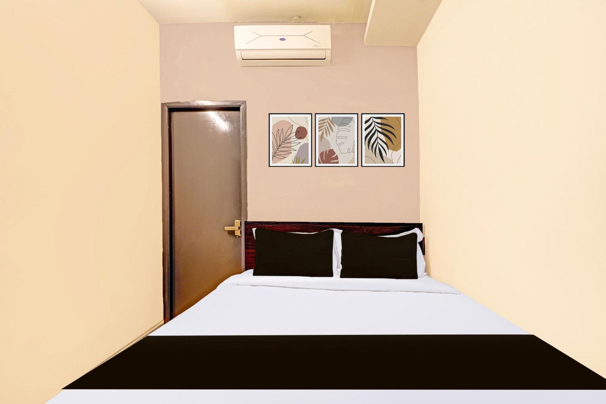 Super Hotel O Inn11 Near Central Station Chennai Esterno foto